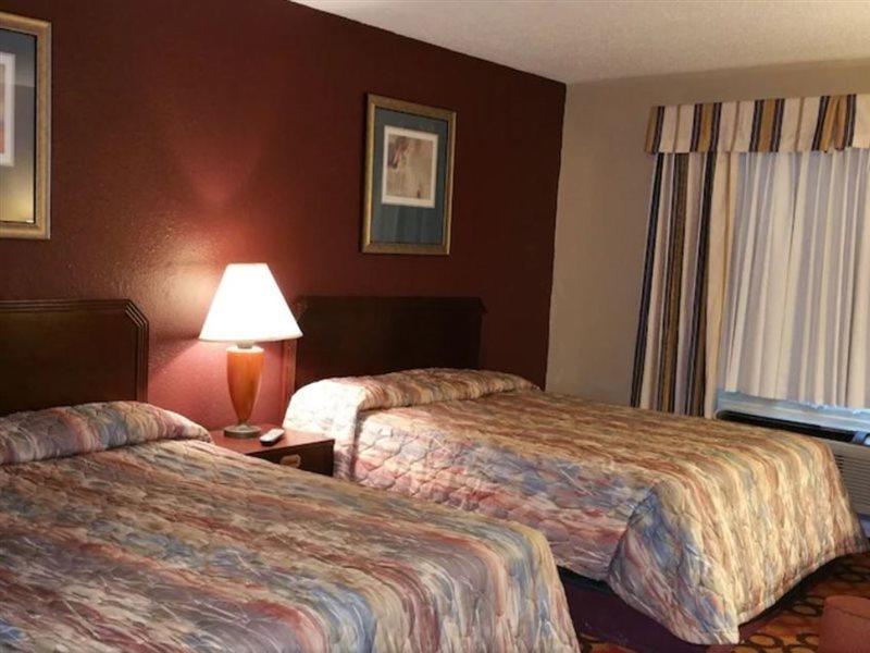 Executive And Motel 2*
