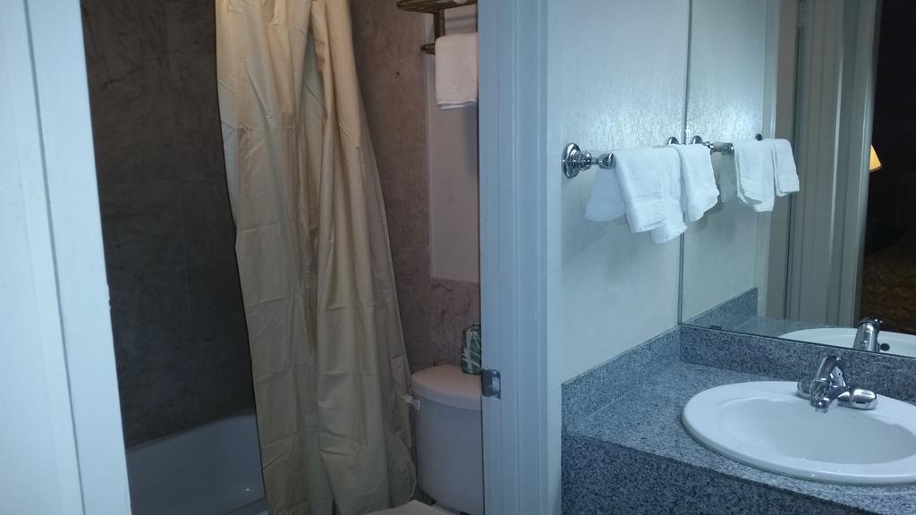 Motel Executive And