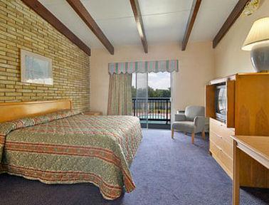 Motel Executive And